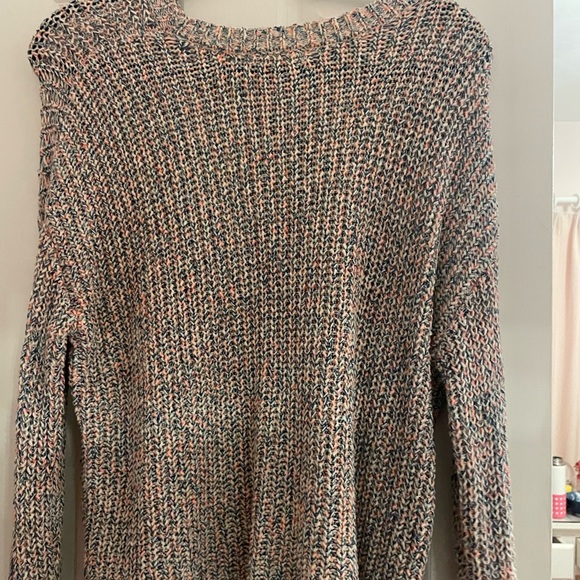 Cute Sweater - Picture 1 of 2